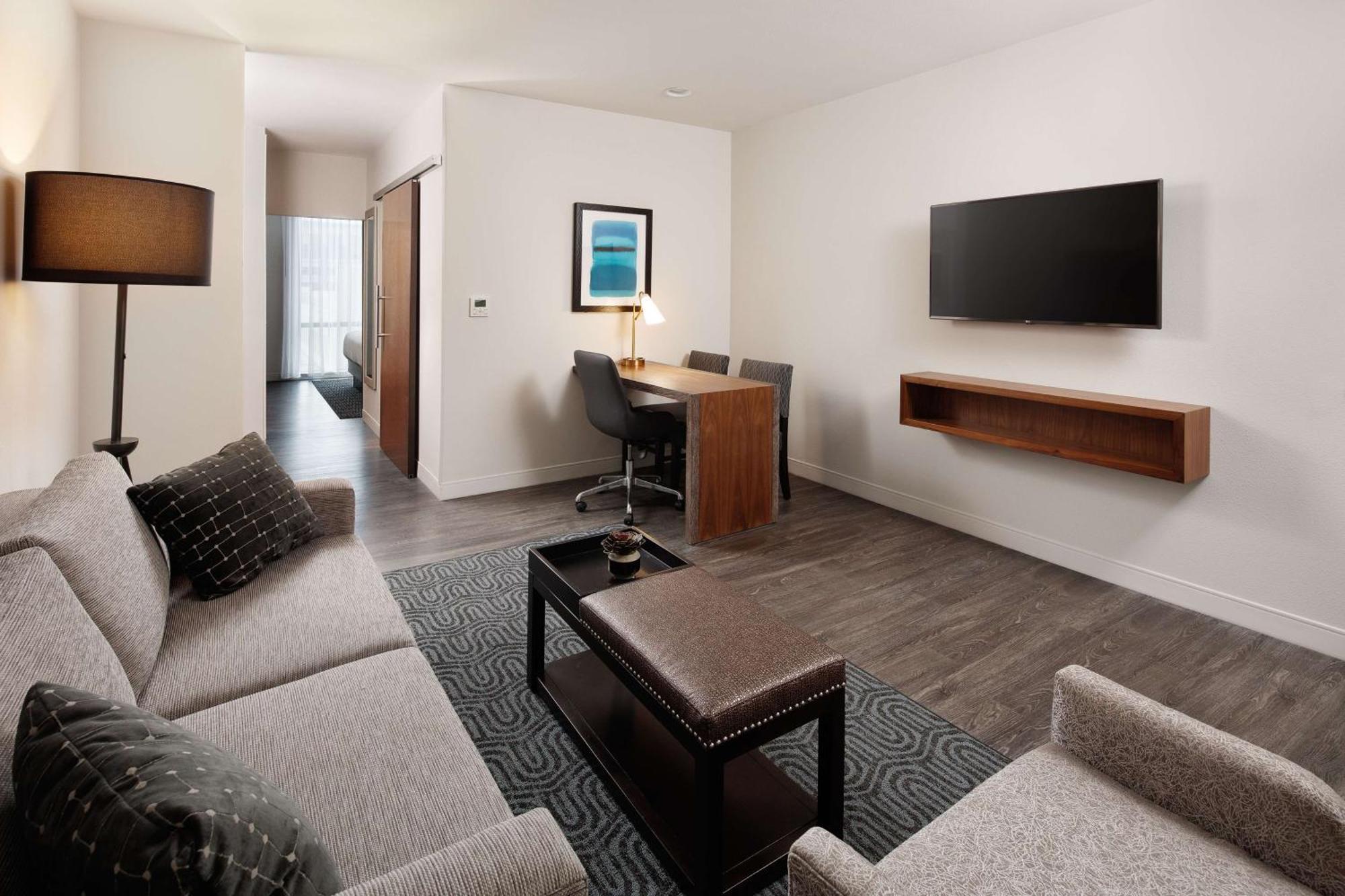 Embassy Suites Amarillo Downtown Ngoại thất bức ảnh